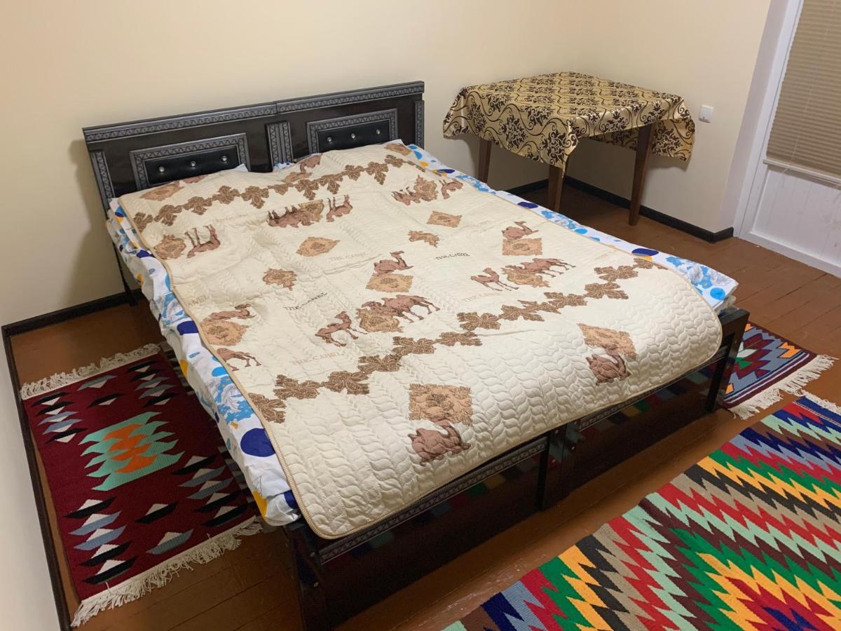 בוקורו Art Guest House Usto מראה חיצוני תמונה