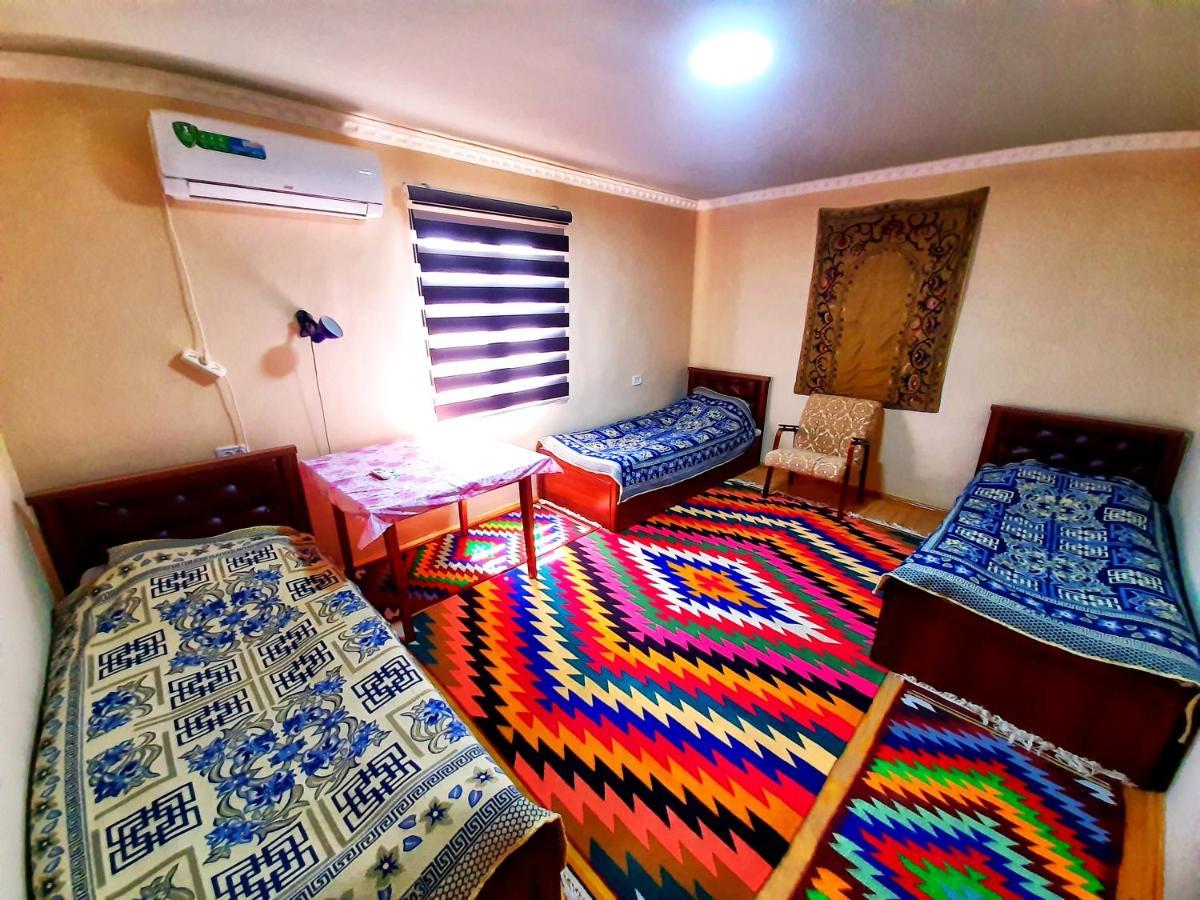 בוקורו Art Guest House Usto מראה חיצוני תמונה