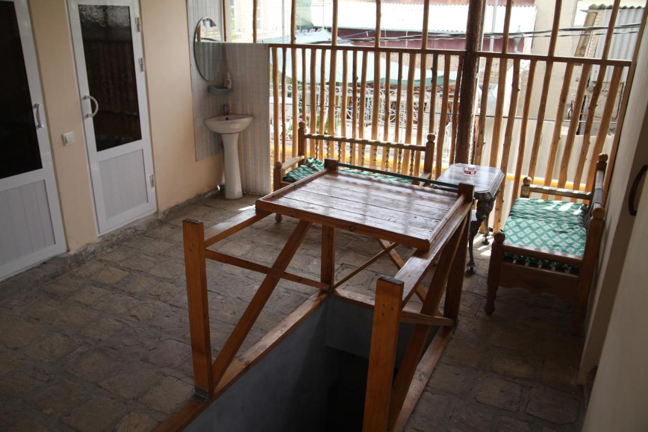 בוקורו Art Guest House Usto מראה חיצוני תמונה