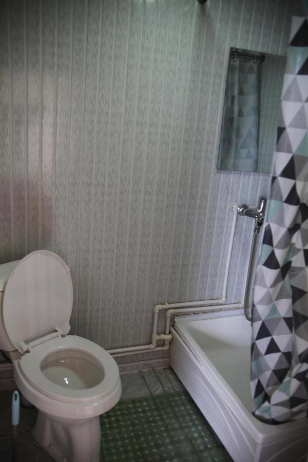 בוקורו Art Guest House Usto מראה חיצוני תמונה