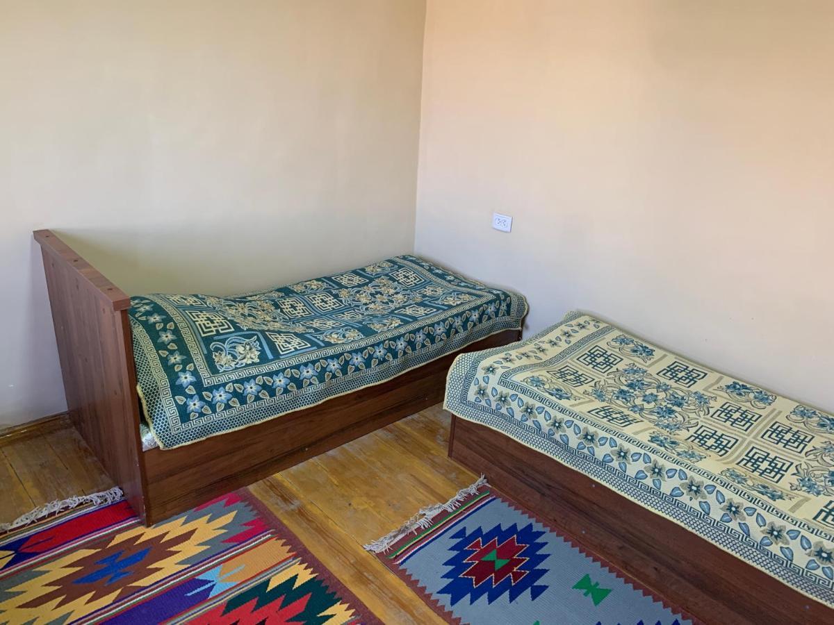 בוקורו Art Guest House Usto מראה חיצוני תמונה