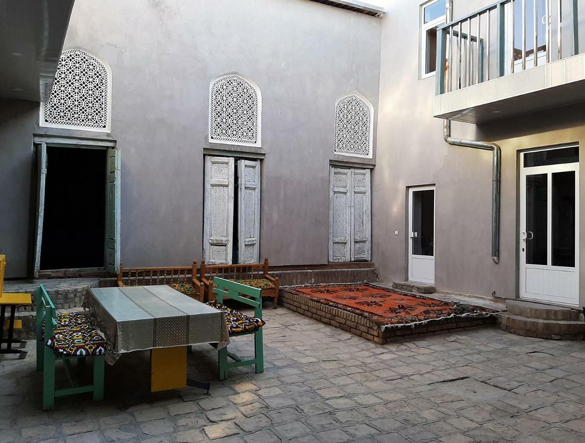 בוקורו Art Guest House Usto מראה חיצוני תמונה